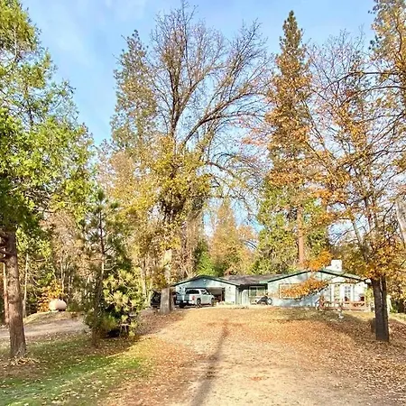 Villa Near Yosemite, A Tranquil Getaway With Creek Frontage